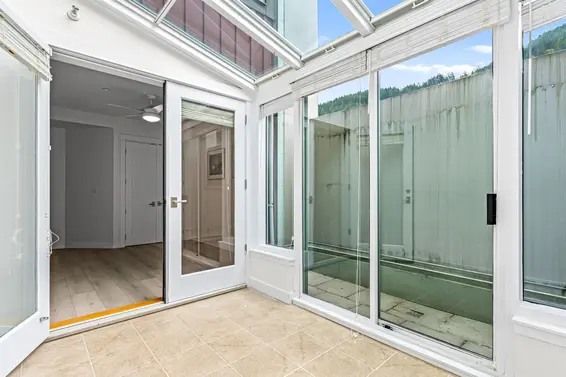 201 6688 Royal Avenue, West Vancouver For Sale - image 32