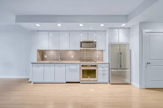 201 277 West 1st Street, North Vancouver For Sale - image 4