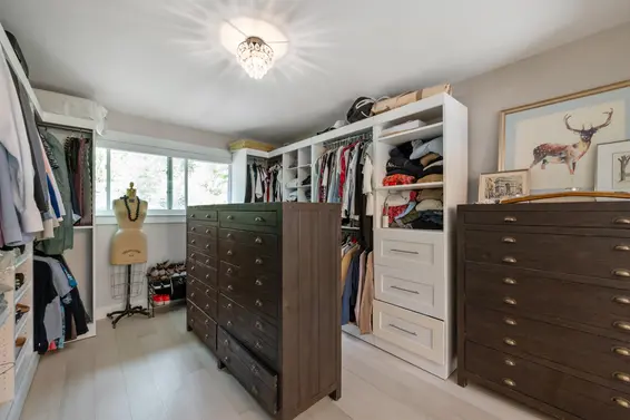 6240 St. Georges Avenue, West Vancouver For Sale - image 11