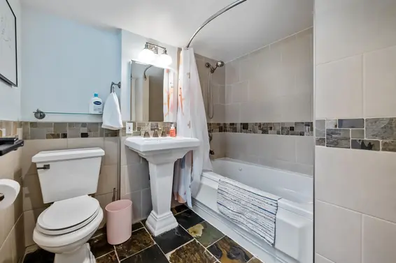 6240 St. Georges Avenue, West Vancouver For Sale - image 18