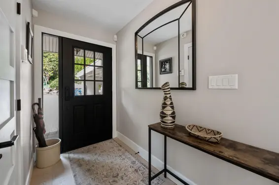6240 St. Georges Avenue, West Vancouver For Sale - image 2