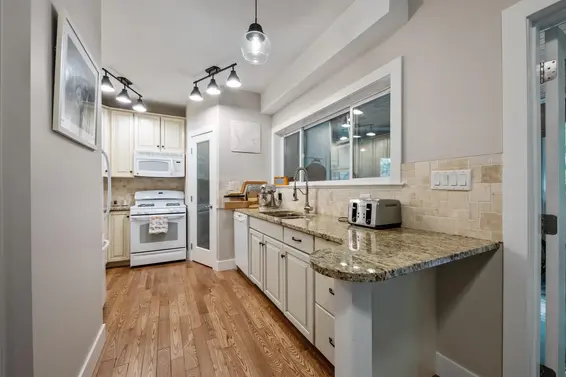 6240 St. Georges Avenue, West Vancouver For Sale - image 22