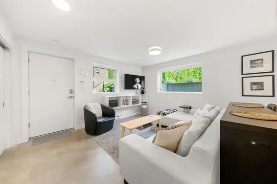 2025 Mackay Avenue, North Vancouver For Sale - image 29