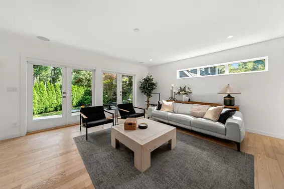 2025 Mackay Avenue, North Vancouver For Sale - image 6