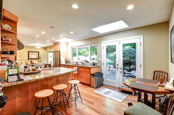 4730 Willow Creek Road, West Vancouver For Sale - image 17