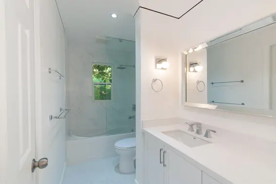 5530 Greenleaf Road, West Vancouver For Sale - image 19