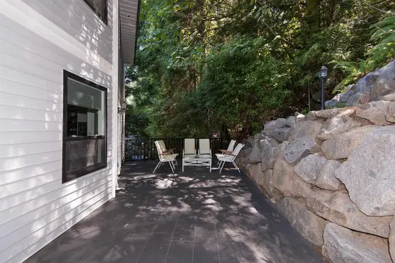 5530 Greenleaf Road, West Vancouver For Sale - image 24