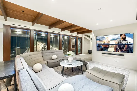 1840 Naomi Place, North Vancouver For Sale - image 36