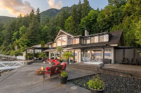 2 Strachan Point Road, West Vancouver For Sale - image 2