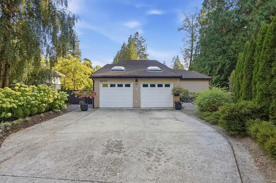 2207 Tanager Place, North Vancouver For Sale - image 3