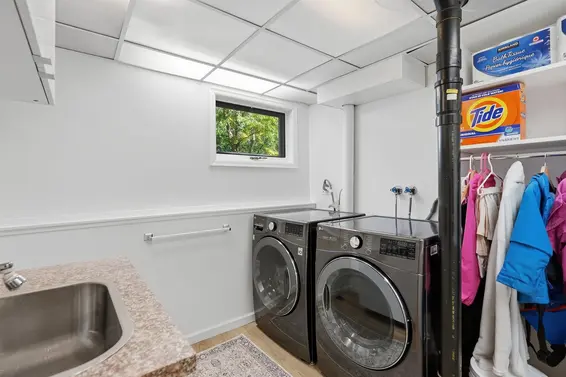2207 Tanager Place, North Vancouver For Sale - image 31