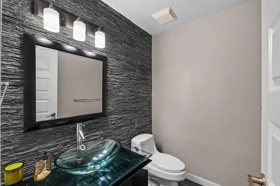 1501 Frederick Road, North Vancouver For Sale - image 13