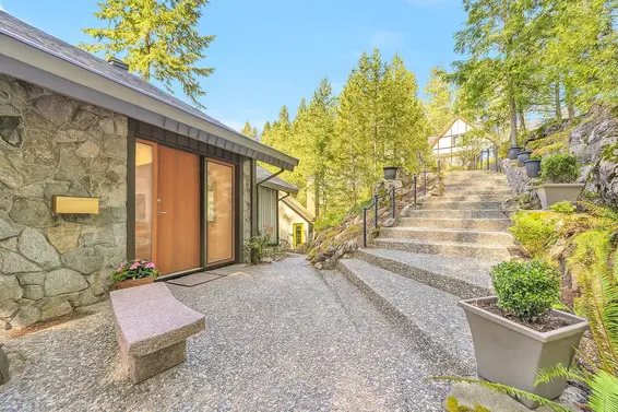 4720 Woodley Drive, West Vancouver For Sale - image 37