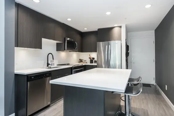 201 719 West 3rd Street, North Vancouver For Sale - image 5