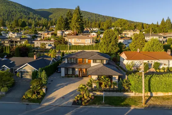 4168 Highland Boulevard, North Vancouver For Sale - image 33
