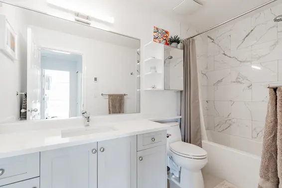 1 252 West 13th Street, North Vancouver For Sale - image 22