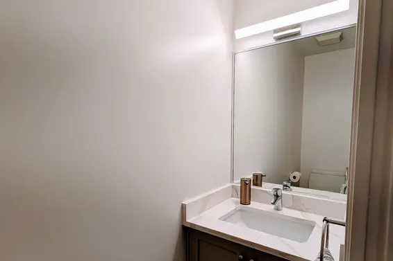 1 252 West 13th Street, North Vancouver For Sale - image 26