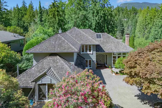 4941 Water Lane, West Vancouver