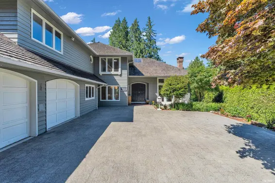 4941 Water Lane, West Vancouver For Sale - image 2