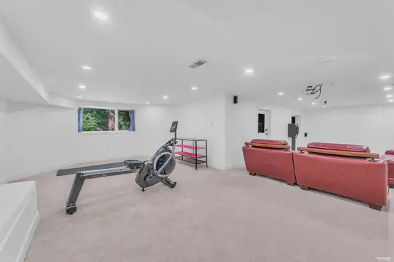 4941 Water Lane, West Vancouver For Sale - image 30