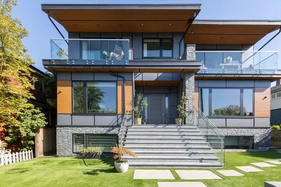 342 West 15th Street, North Vancouver