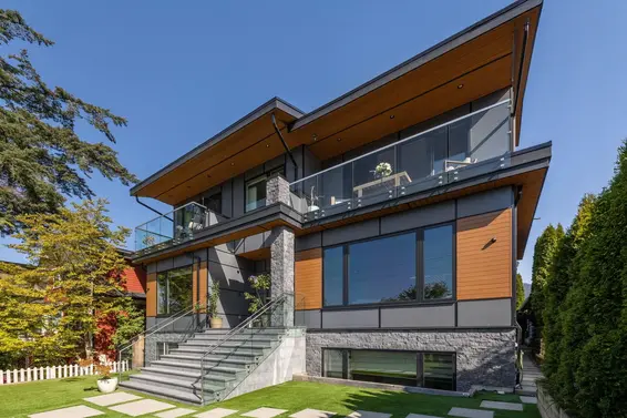 342 West 15th Street, North Vancouver For Sale - image 2