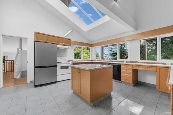 568 St. Andrews Place, West Vancouver For Sale - image 10