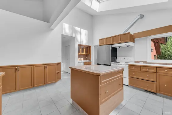 568 St. Andrews Place, West Vancouver For Sale - image 11
