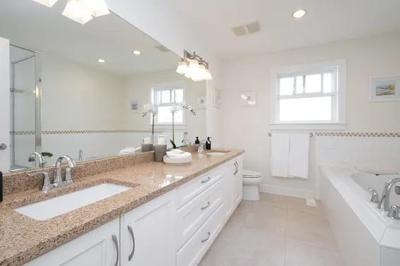 308 East 9th Street, North Vancouver For Sale - image 16