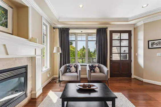 3512 Calder Avenue, North Vancouver For Sale - image 5