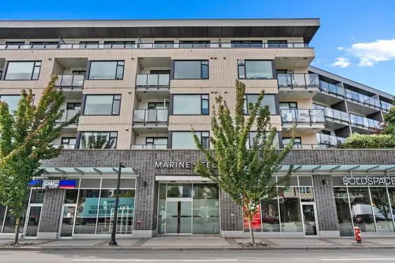 206 725 Marine Drive, North Vancouver