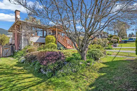 430 West Kings Road, North Vancouver For Sale - image 31