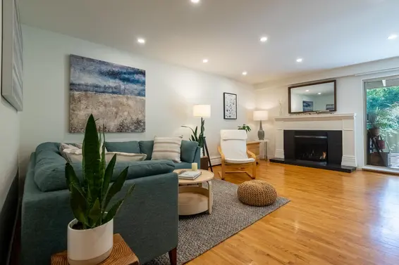 316 555 West 28th Street, North Vancouver
