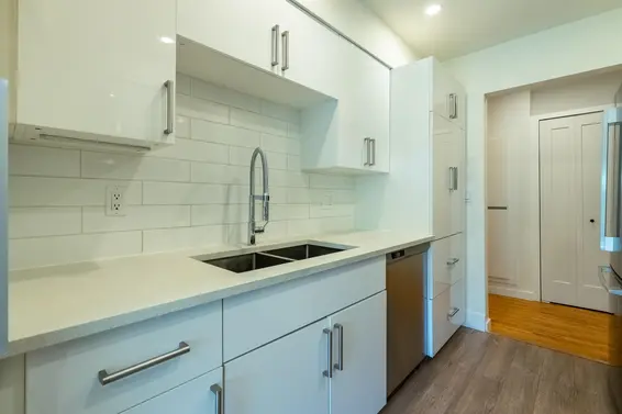 316 555 West 28th Street, North Vancouver For Sale - image 8