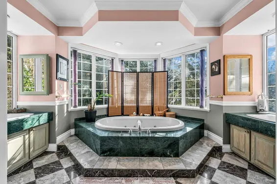 4621 Woodburn Place, West Vancouver For Sale - image 30