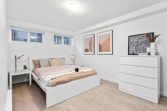 800 Calverhall Street, North Vancouver For Sale - image 22