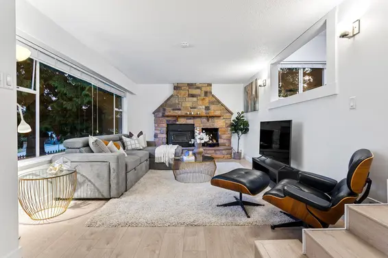 800 Calverhall Street, North Vancouver For Sale - image 26