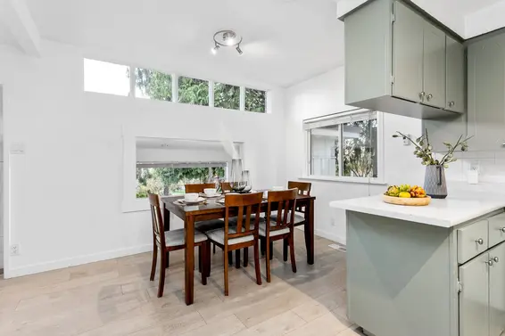 800 Calverhall Street, North Vancouver For Sale - image 5