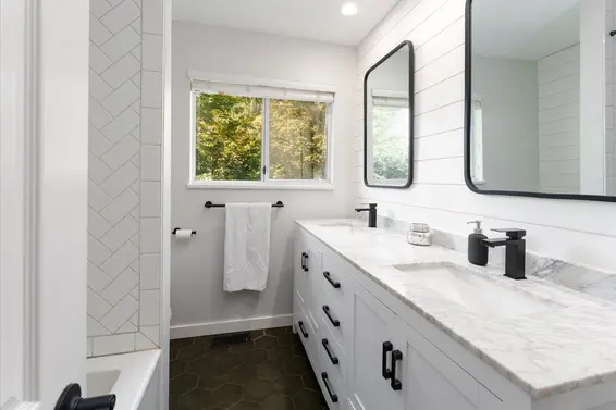 799 Plymouth Drive, North Vancouver For Sale - image 12