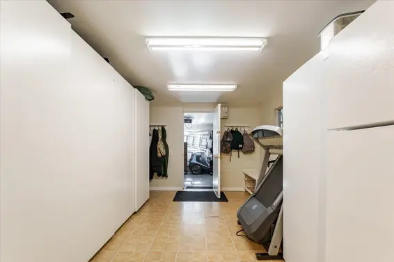 799 Plymouth Drive, North Vancouver For Sale - image 27