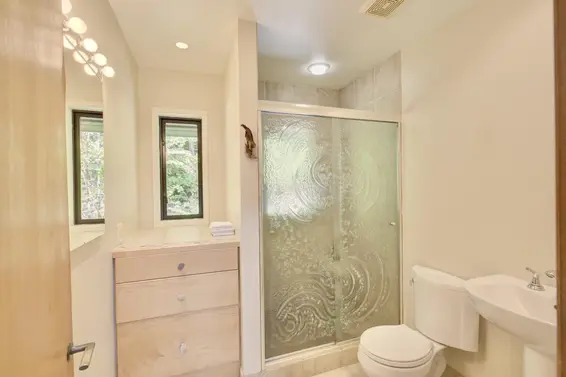 6975 Marine Drive, West Vancouver For Sale - image 34