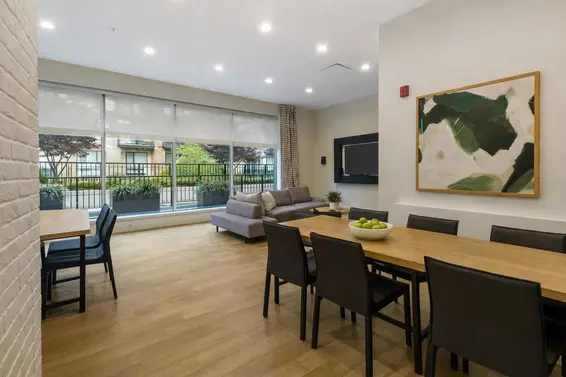 414 725 Marine Drive, North Vancouver For Sale - image 18