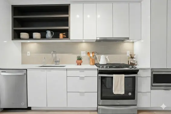 414 725 Marine Drive, North Vancouver For Sale - image 7