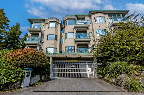 104 177 West 5th Street, North Vancouver