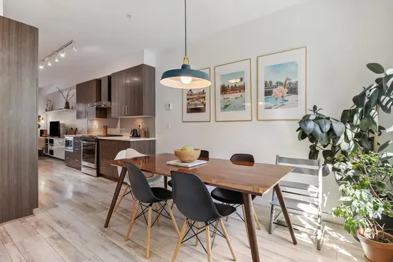 8 433 Seymour River Place, North Vancouver