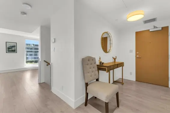 405 680 Seylynn Crescent, North Vancouver For Sale - image 17