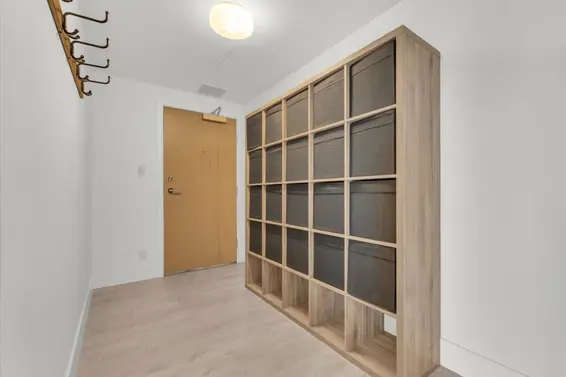 405 680 Seylynn Crescent, North Vancouver For Sale - image 18