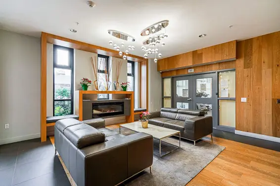 204 733 West 14Th Street, North Vancouver For Sale - image 2