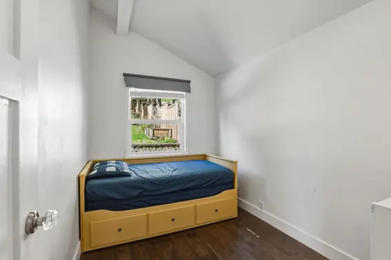 3015 Royal Avenue, North Vancouver For Sale - image 14