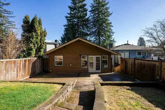 3015 Royal Avenue, North Vancouver For Sale - image 18